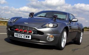 Aston Martin V12 Vanquish 007 Die Another Day 2002 года